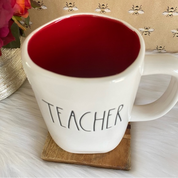 Rae Dunn TEACHER Mug - Picture 3 of 4